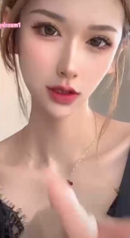 抖音风红框挑战合集，43个视频加8特别视频，小东西y主播，新的挑战解压后缀