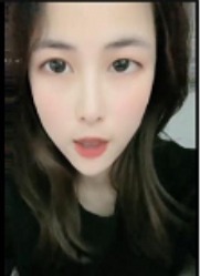 手摇饮料店员推荐的大罩杯子饮料值得一试