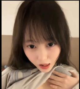 颜值小网红1V1视频大放送，粉丝狂热追捧