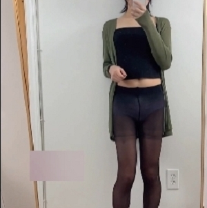 合集83v–13.5G，你将被CDXUN所展现出来的勇气、希望和追求梦想所感动，同时也会被她的性感魅力所吸引。这是一部绝对不能错过的视频合集，让我们一起跟随CDXUN的脚步，感受她的魅力和活力吧！