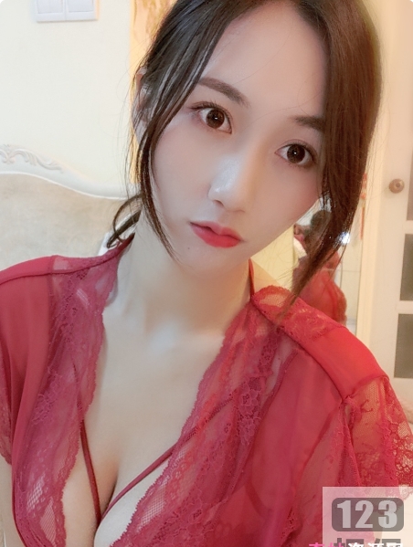 高颜值御姐小小玉酱合集:24套1.8G视频,精彩不容错过