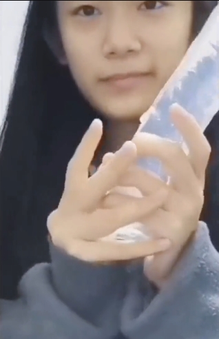 12月个人精选：双马尾女孩弹力摇弹力擦，70V288M百度盘下载