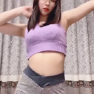 快手网红桃子、萍萍、雅玲最新作品合集：94个视频，总大小4.17GB