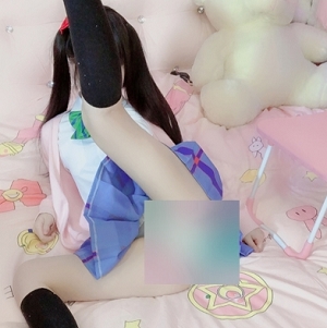 萌妹蔡小熊高清展示视频全集，10个视频共777M，定制精选，20金币限时特惠