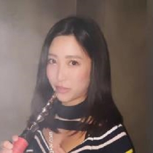 颜值担当Mizukawa,95V-2.4G图集,泳池车灯下的魅力,粉丝必看!