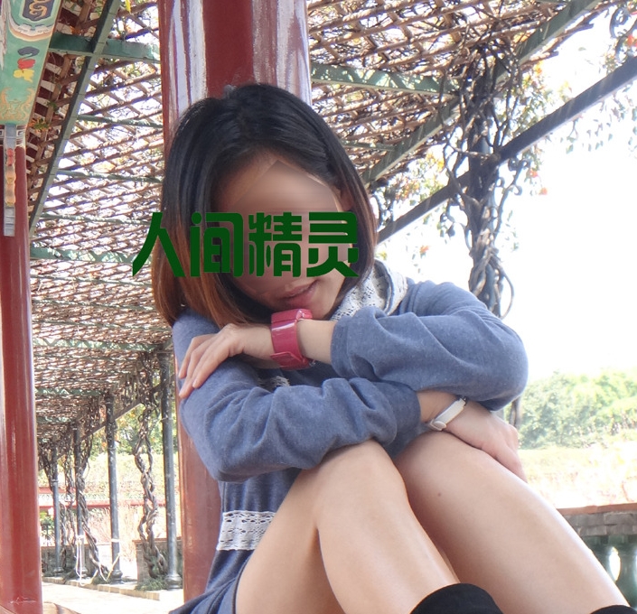 人间精灵洋洋洋与情夫柚子君的车阵互动视频，大小0.66G