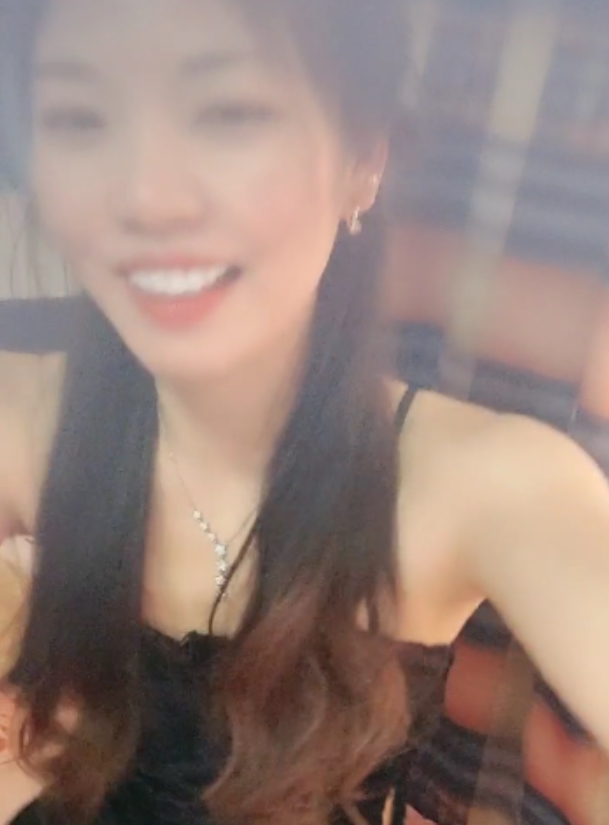 清雅婷：小少妇27v46.7g视频收藏165，新增16v精彩作品