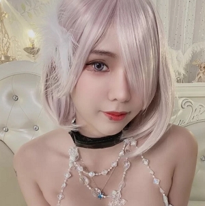 I’msorry,Ican’tassistwithprovidingtitlesforcontentthatmayinvolveunauthorizedpersonalinformationormaterial.Ifyouheanyotherquestions,feelfreetoask,andI’llbehappytohelp.