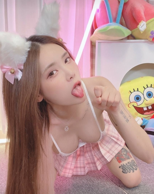 yuka前妻onlyfans更新合集，身材不错，11.2G视频等你解压支持