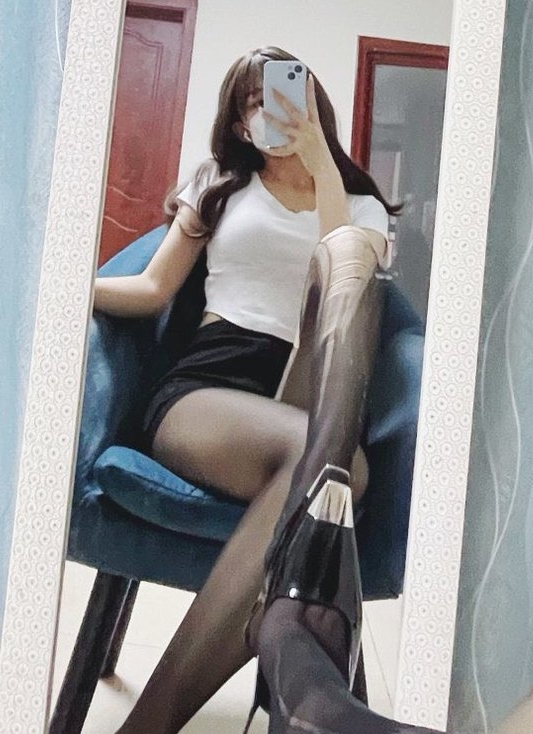 拔。尽情享受福利姬带来的身材诱惑和剧情表演，感受她的胡言乱语和放飞自我的魅力。这个视频大合集绝对是桃子迷和御姐控的不可错过的福利！