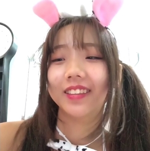 清新户外舞蹈,浆果儿公园跳舞视频