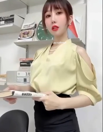 双人撕袜自娱自乐合集1V147MB,百度盘密码需用360压缩软件解压