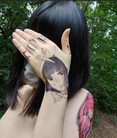 TS界超高人气伪娘corisika最新散播合集88V8.8G，颜值与尺度兼具