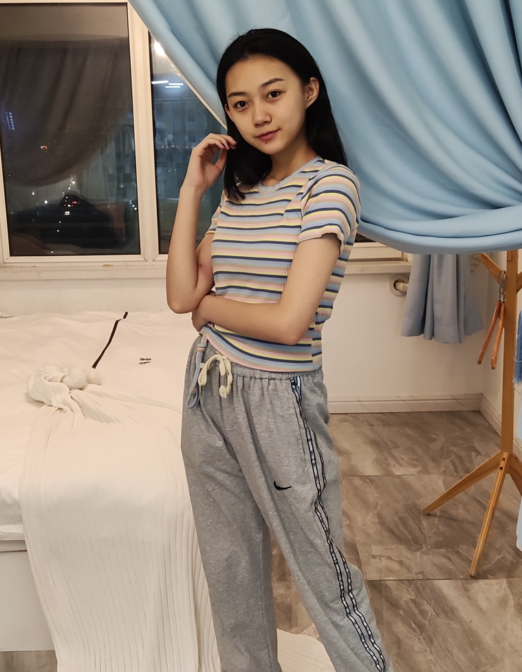 约拍刘兵校园作品49套19G精品