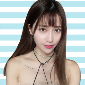 推特小结巴私拍8套3.3G水嫩诱人