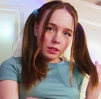 TikTokAquaRi反差萌视频合集66部38G这谁顶得住