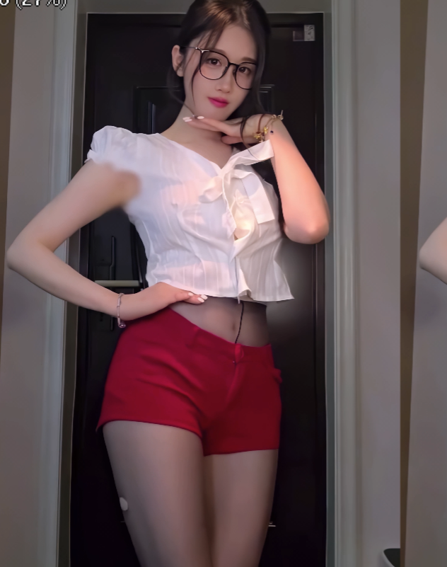 轩子兔AI换装系列合集推特绝密展示1.62G