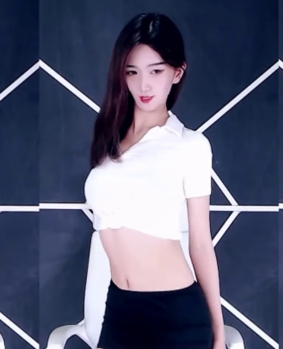 虎牙依依呀劲爆合集122部13.6G超顶