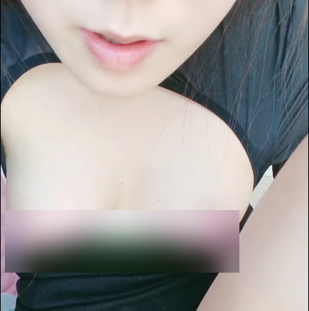 蜜桃臀妹热舞珍藏版1.2G短视频界新宠