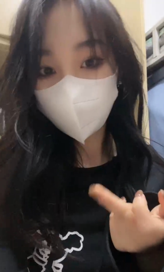 小X大王丝足羞辱合集推特53部21.4G太诱惑了