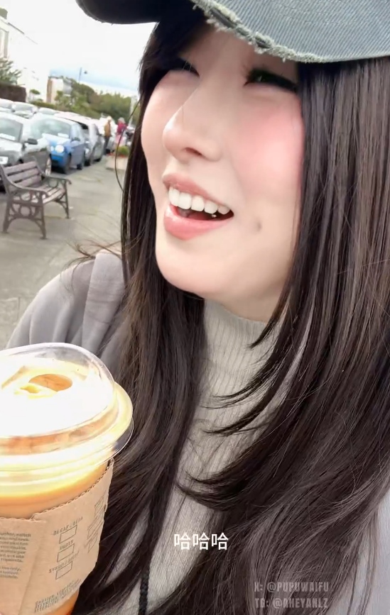 噗噗海边私拍视频合集1.55G撩人互动