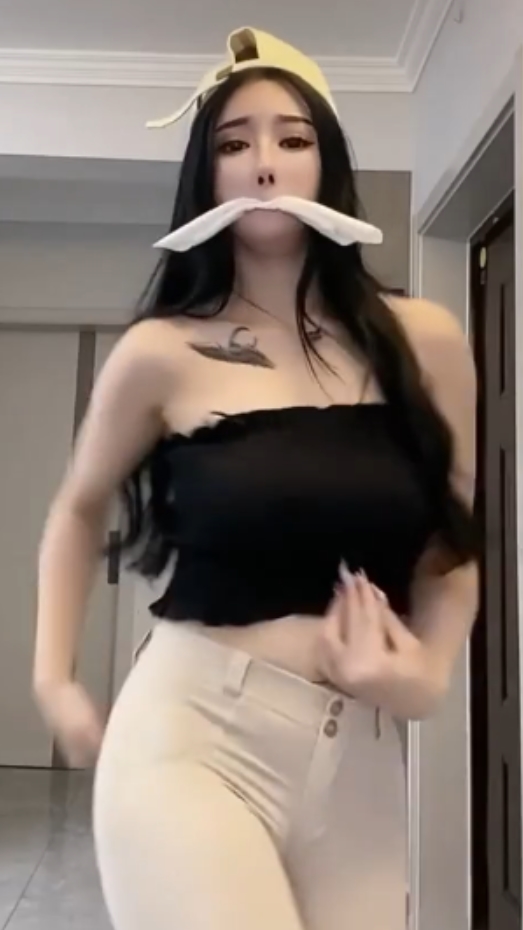 以曼药花姐姐劲爆AI脱衣热舞快手16v329MB