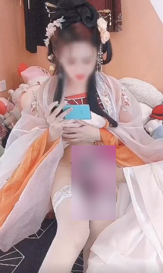 推特千雪绝美伪娘视频26部697M网传