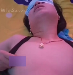 推特亲子通黑丝厨房秘事视频1V192M太撩人了
