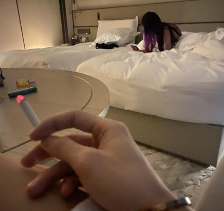 GZ哥某推酒店高端约会视频21部525M太顶了