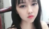 00后姐妹花小鹿小雅四人游大作战2V1.79G超高清展示